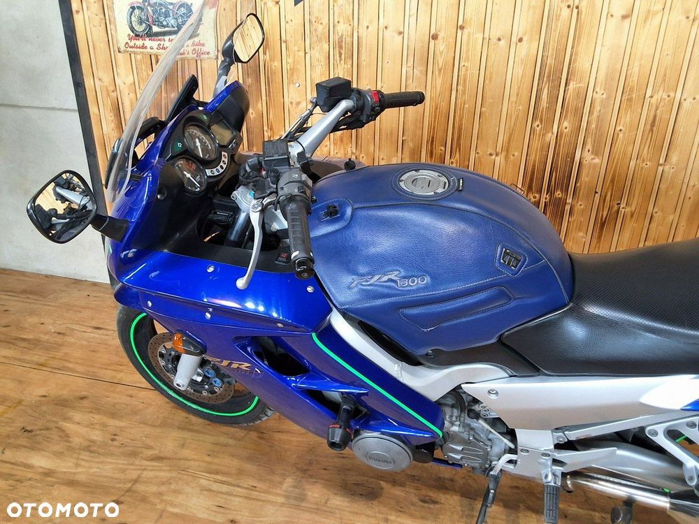 Yamaha FJR - 17