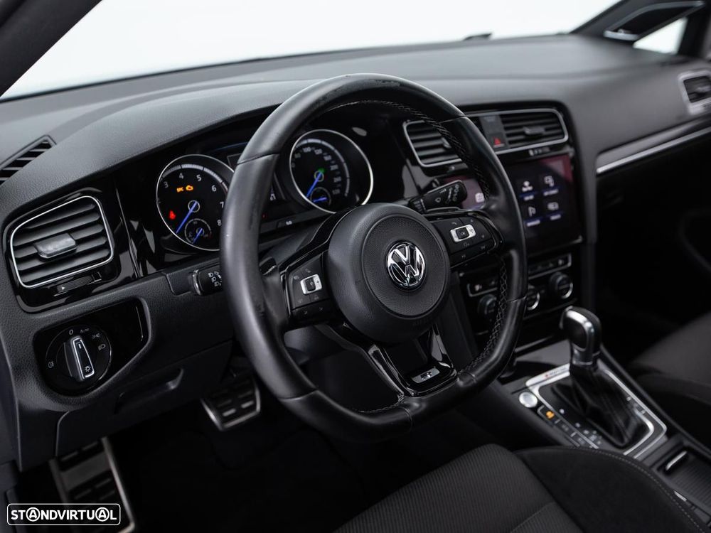 VW Golf Variant R 4Motion (BlueMotion ) DSG - 20
