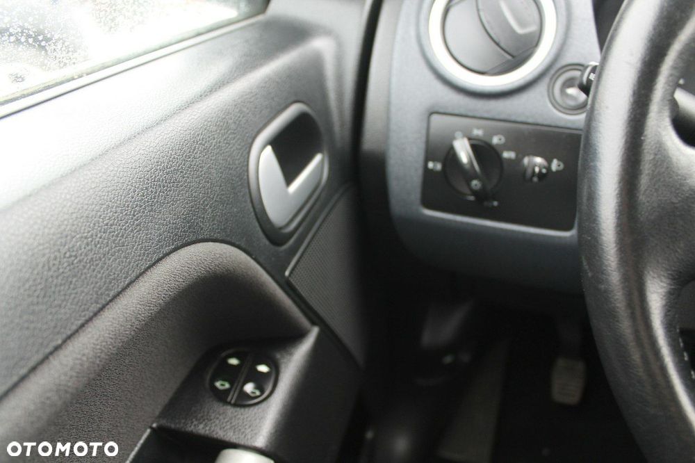 Ford Fusion - 15