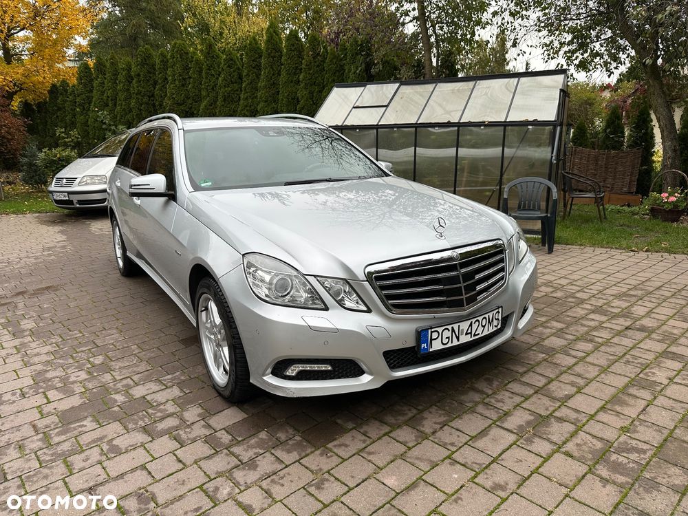 Mercedes-Benz Klasa E 250 CGI BlueEffICIENCY Avantgarde - 1