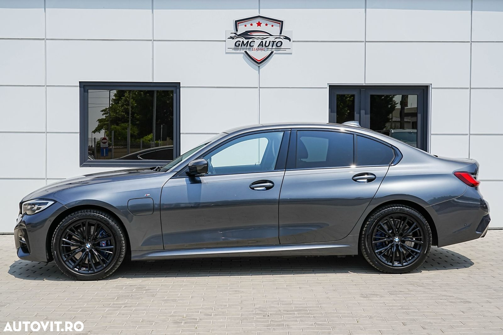 BMW Seria 3 330e Aut. M Sport - 10
