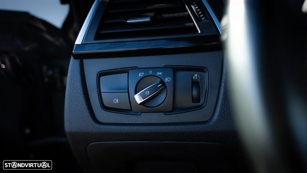 BMW M4 Coupe DKG Competition - 35