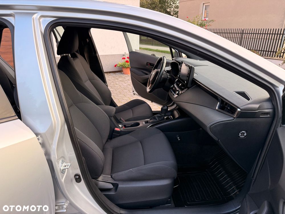 Toyota Corolla 1.8 Hybrid Comfort - 13