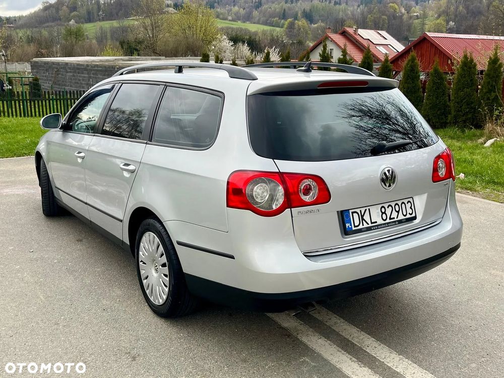 Volkswagen Passat 1.9 TDI Comfortline - 5