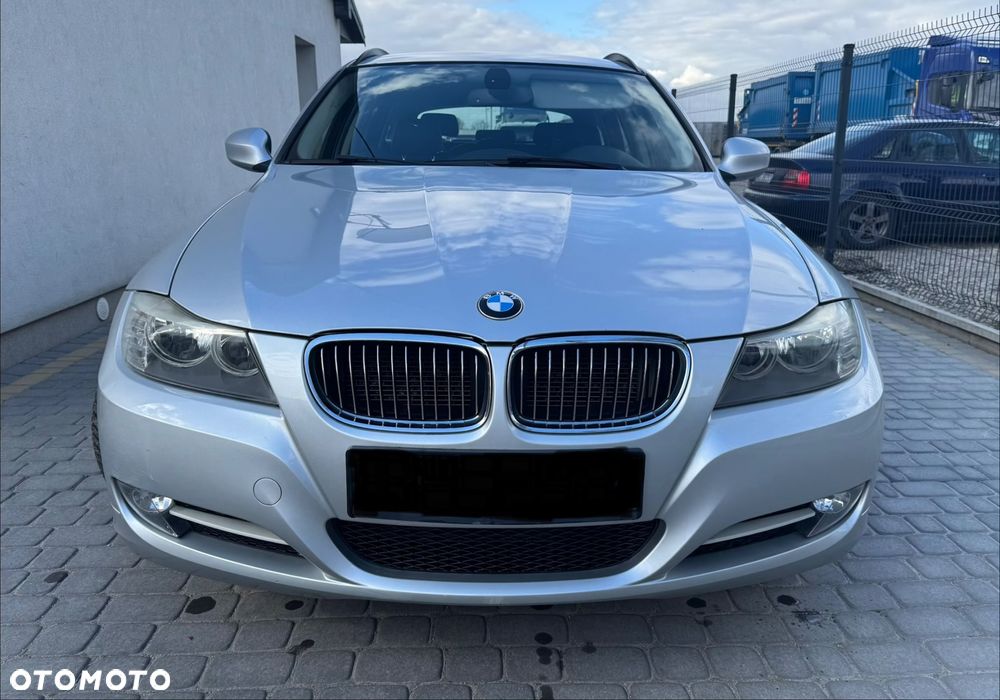 BMW Seria 3 318d DPF Edition Sport - 3