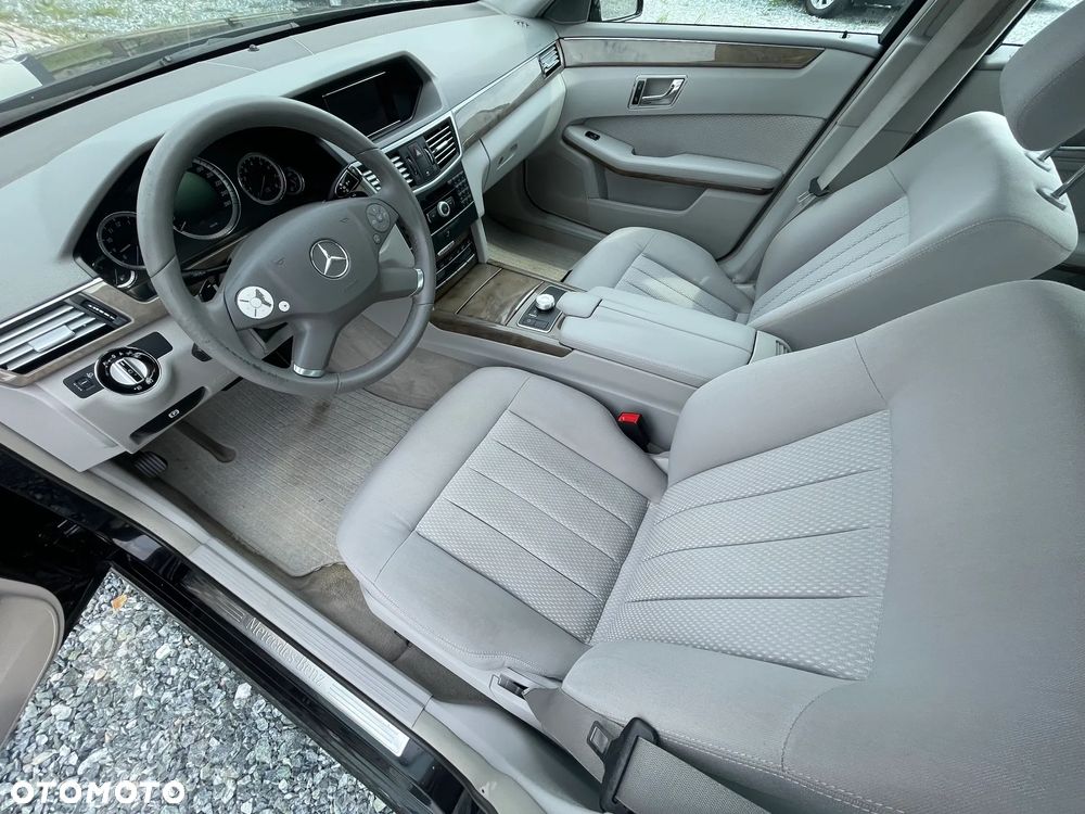 Mercedes-Benz Klasa E 350 CGI 7G-TRONIC Elegance - 6