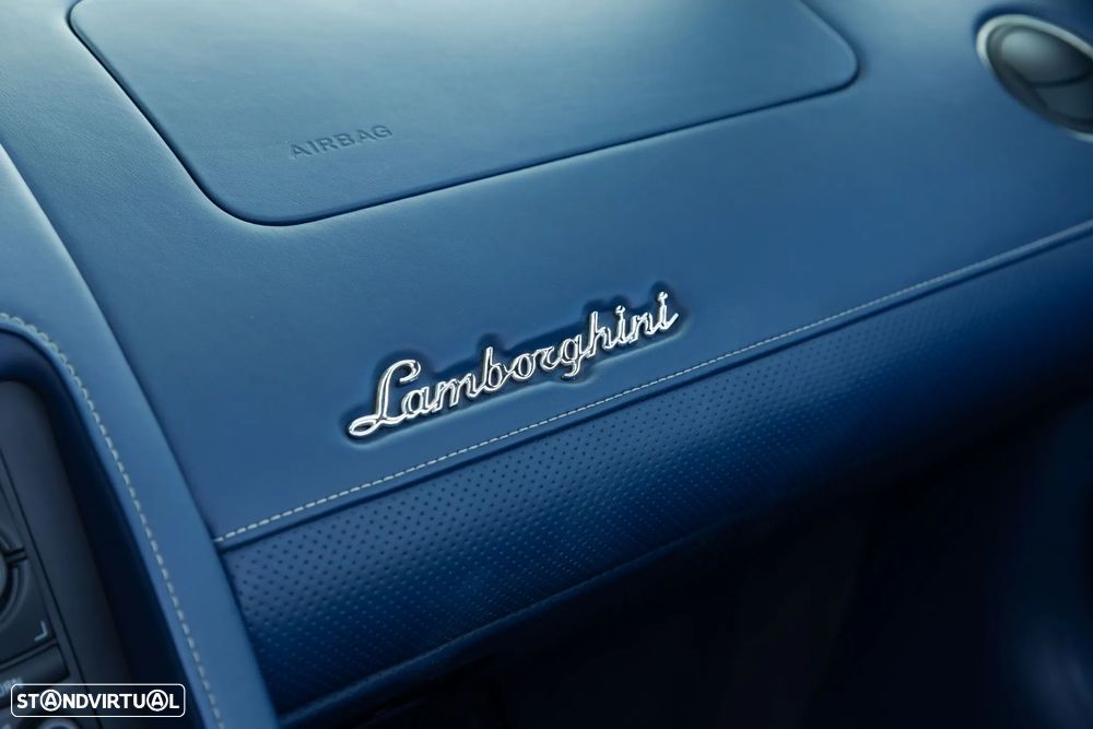 Lamborghini Gallardo LP560-4 Spyder E-Gear - 21