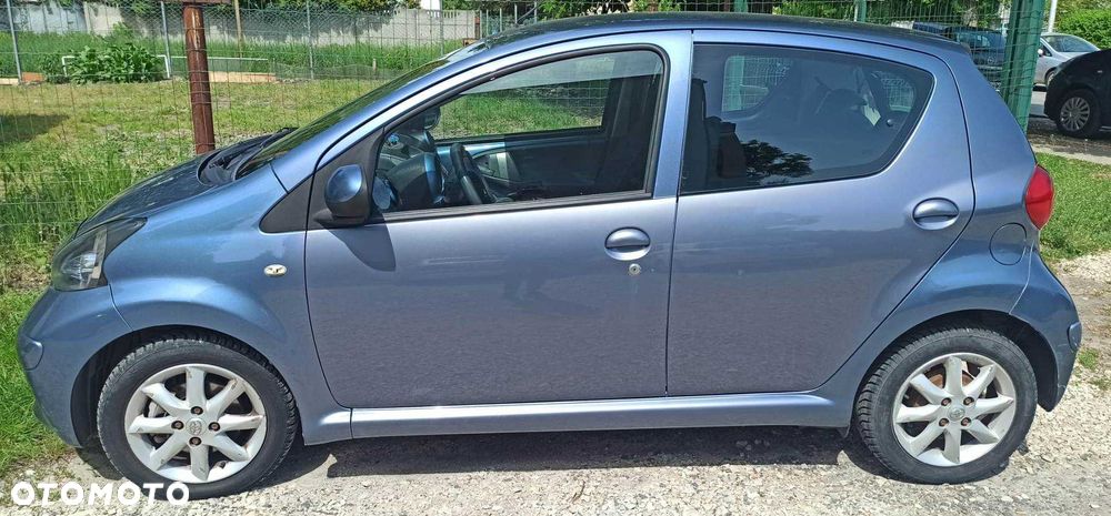 Toyota Aygo - 1