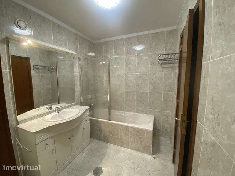 ALUGA APARTAMENTO T2 | Vila Nova de Gaia - Grande imagem: 5/12