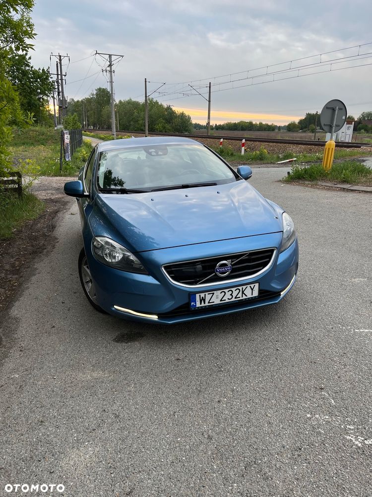 Volvo V40 D4 Momentum - 2