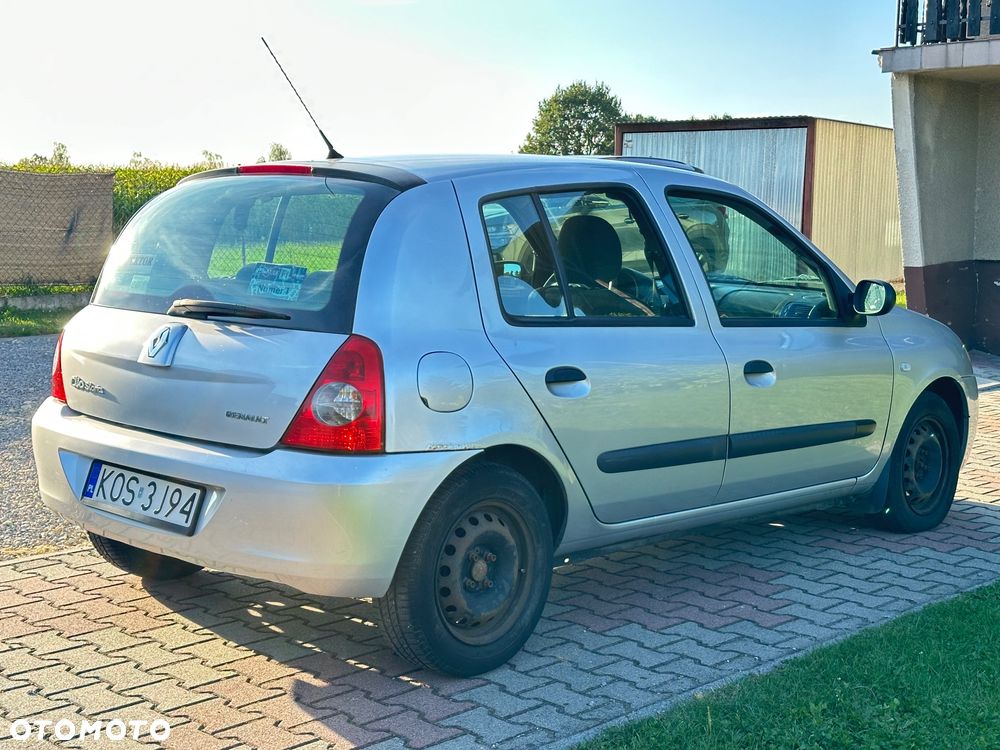 Renault Clio - 6