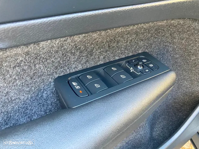 Volvo XC 40 1.5 T5 PHEV R-Design Expression - 36
