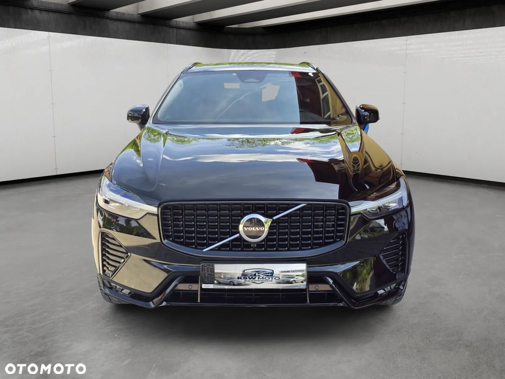 Volvo XC 60 B4 D AWD Plus Dark - 3