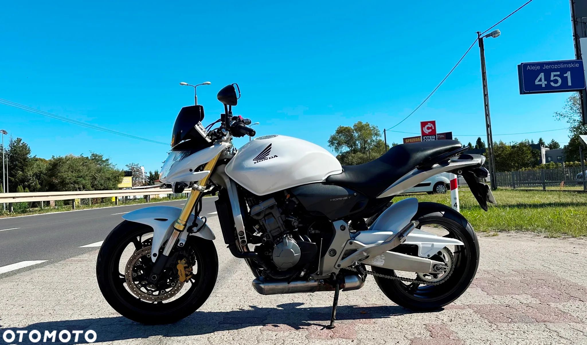 Honda CB - 1