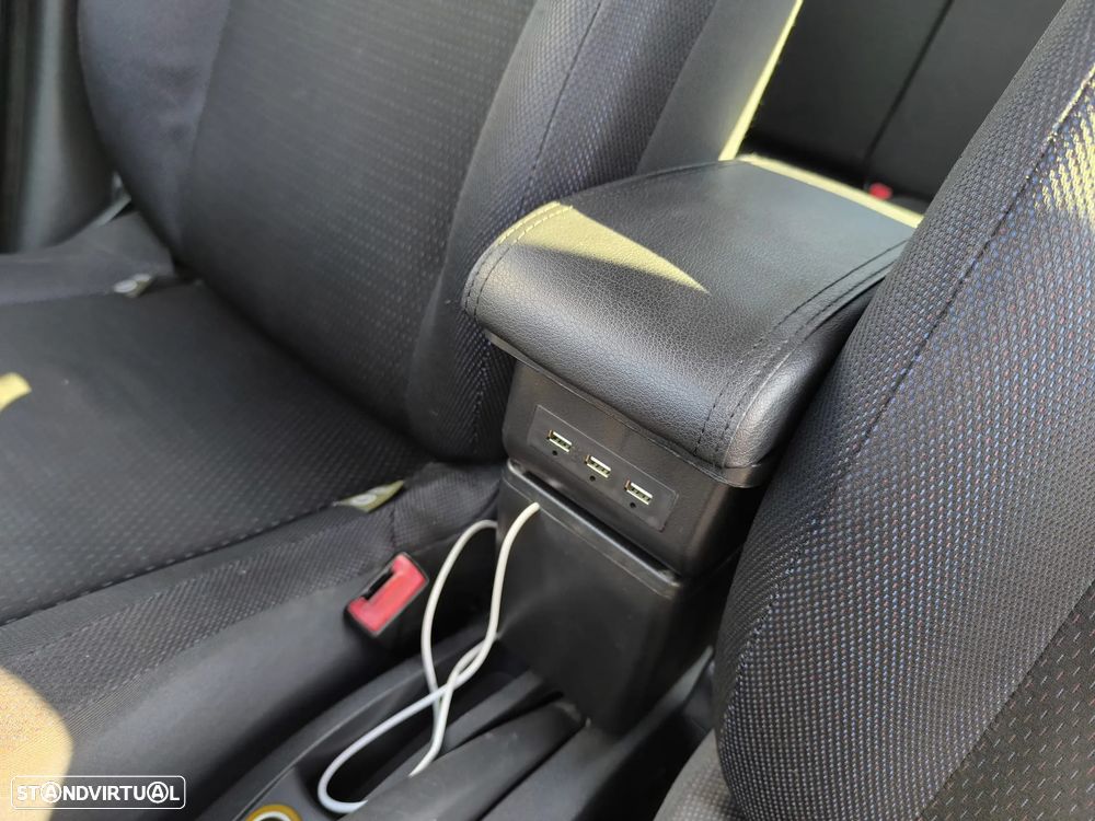 Renault Clio 1.5 dCi Dynamique Luxe - 32