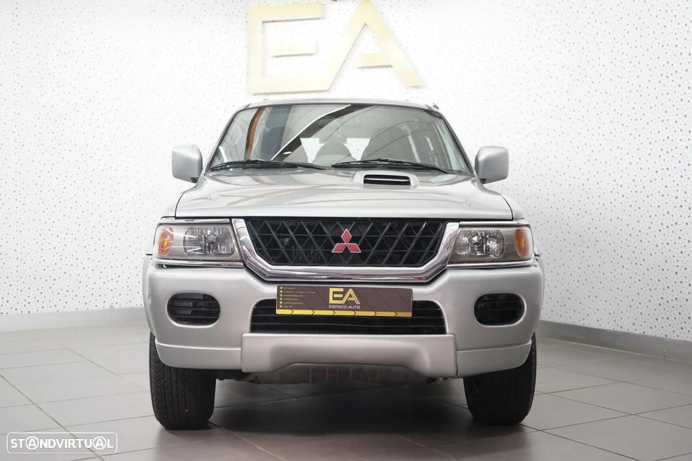 Mitsubishi Pajero Sport - 2