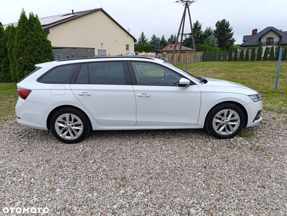 Skoda Octavia 2.0 TDI Style DSG - 7
