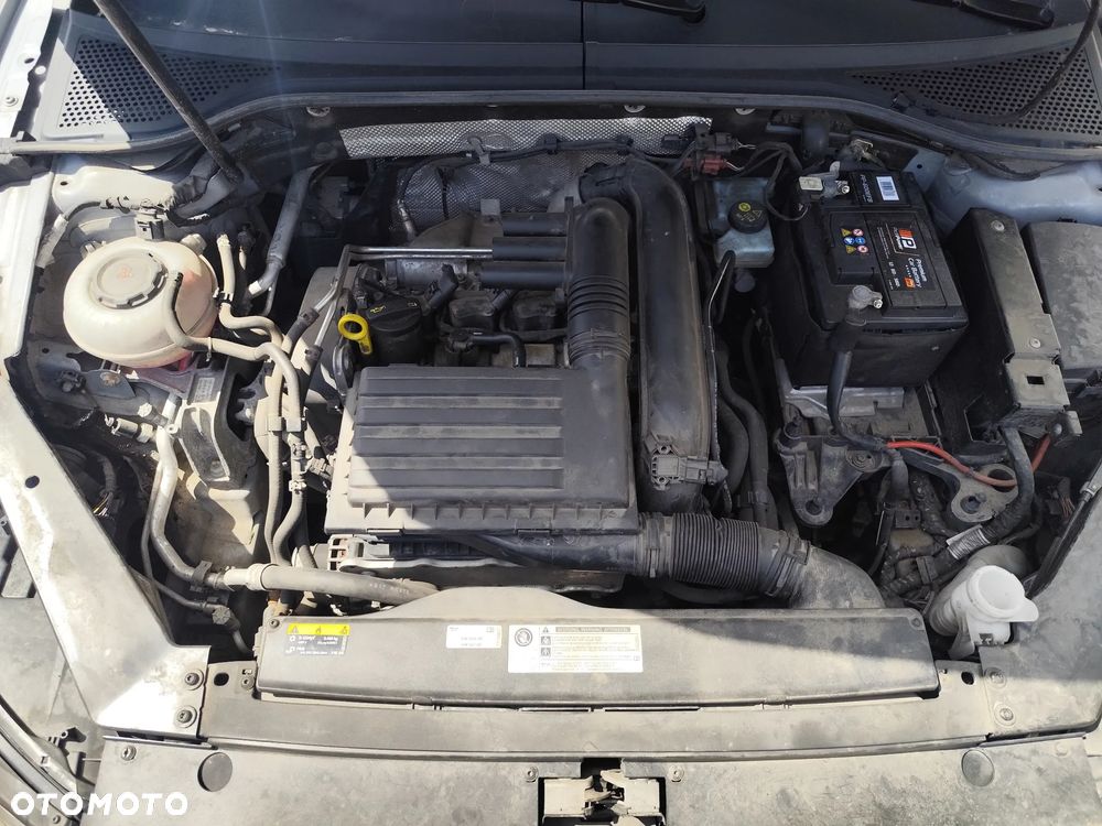Volkswagen Passat 1.4 TSI BMT Comfortline - 13