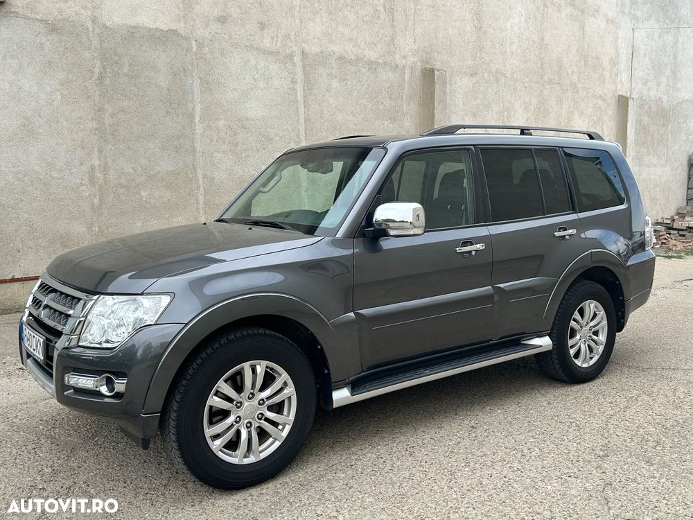 Mitsubishi Pajero 3.2 DI-D Instyle - 3
