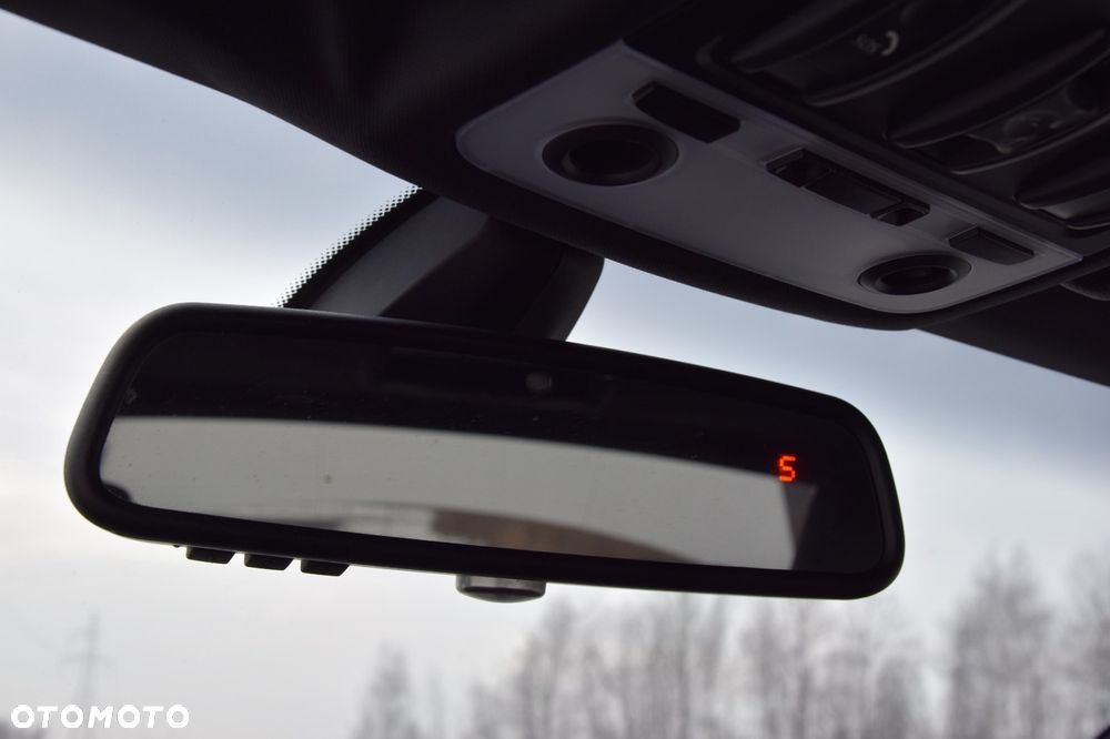 BMW Seria 3 335i M Sport Edition - 27