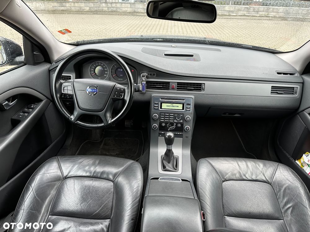 Volvo V70 2.0D Momentum - 12