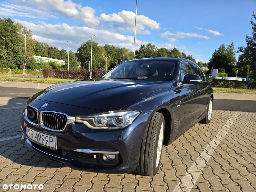 BMW Seria 3 318i - 1