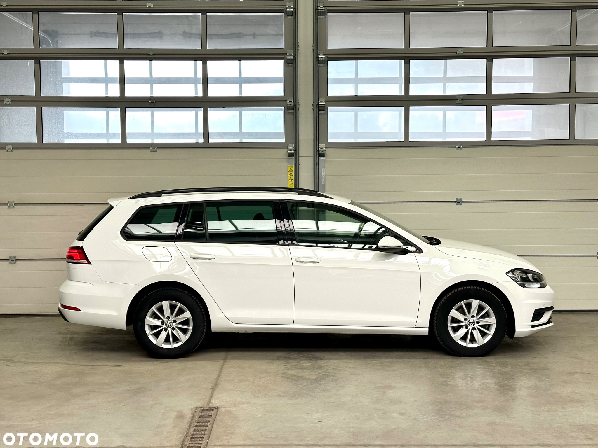 Volkswagen Golf 1.4 TSI BlueMotion Technology Edition - 4