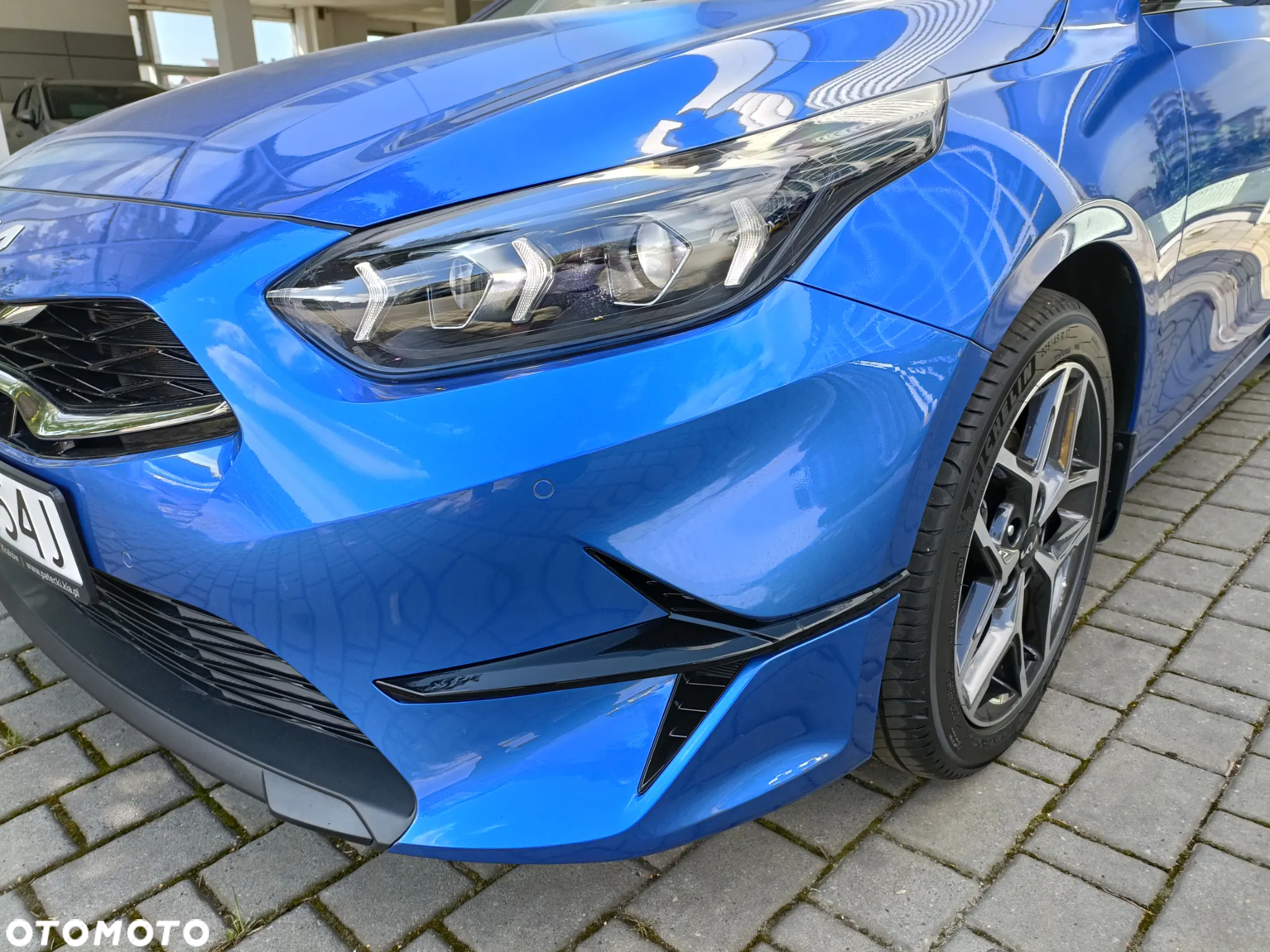 Kia Ceed - 8