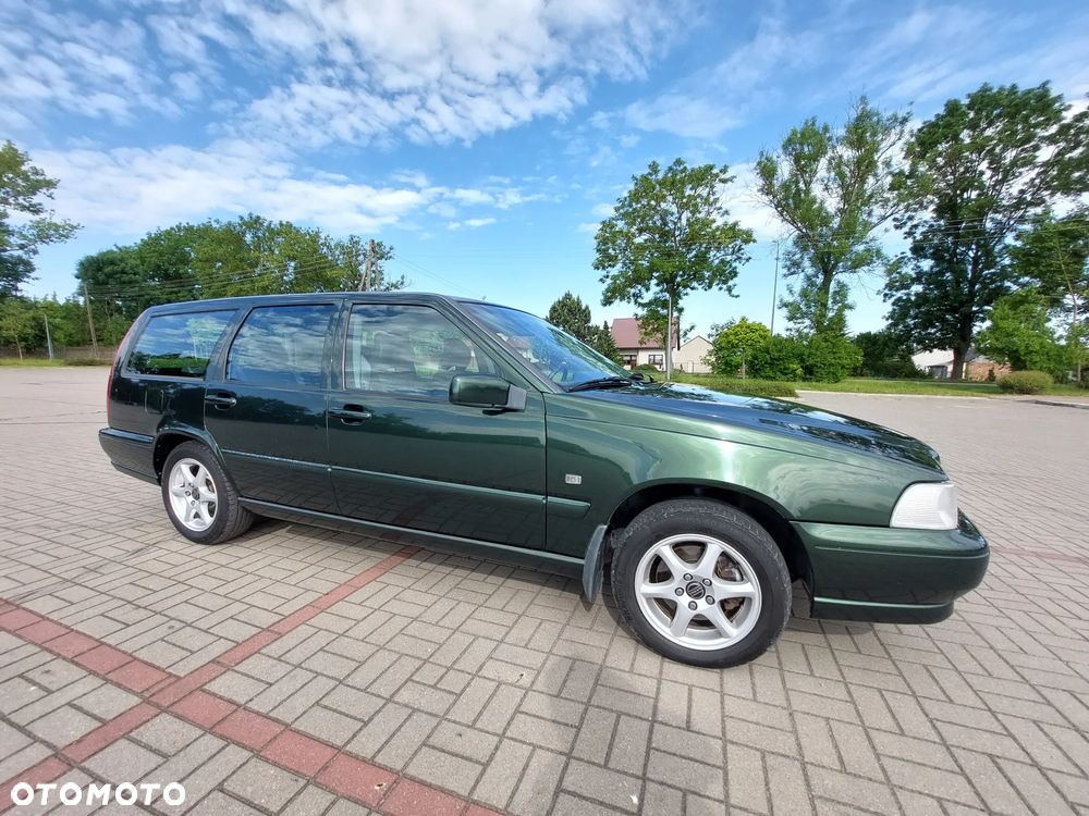 Volvo V70 2.4 - 10