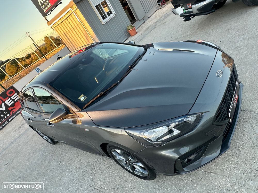 Ford Focus 1.0 EcoBoost MHEV ST-Line - 17