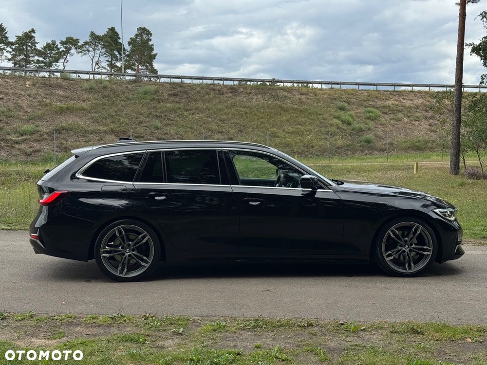 BMW Seria 3 320d Luxury Line Purity sport - 13