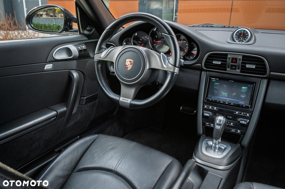 Porsche 911 Carrera PDK - 24