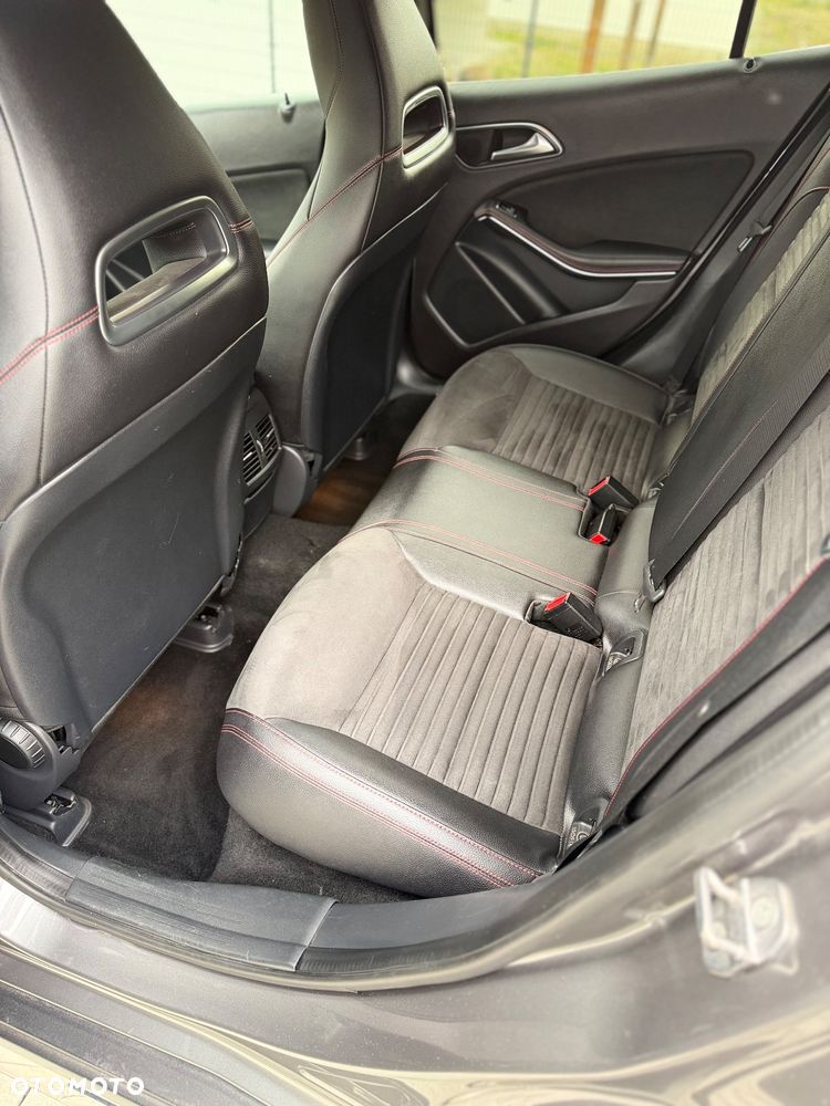 Mercedes-Benz GLA 200 7G-DCT AMG Line - 8
