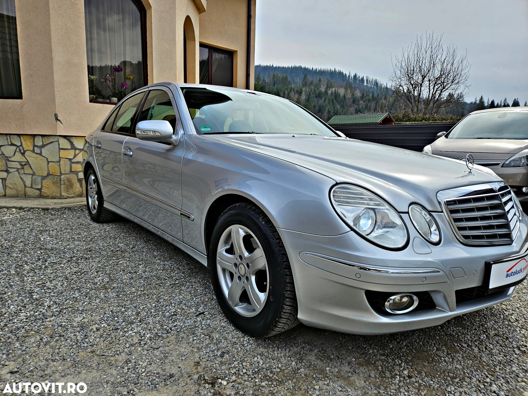Mercedes-Benz E 220 T CDI Automatik Elegance - 16