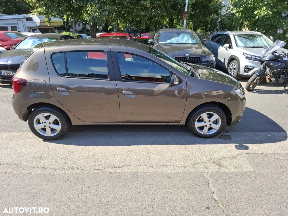 Dacia Sandero - 1