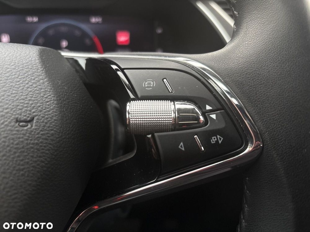 Skoda Superb 1.5 TSI Ambition DSG - 18