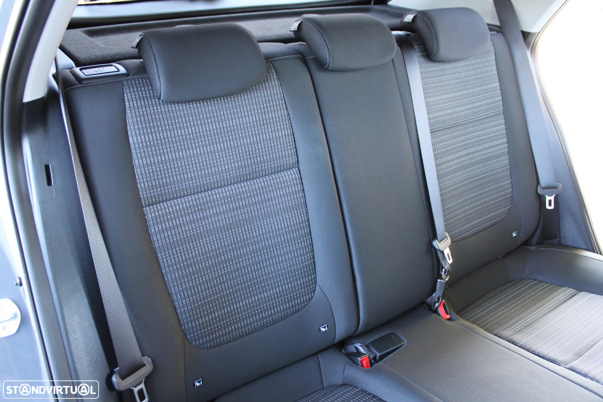 Kia Stonic 1.0 T-GDI Drive - 38