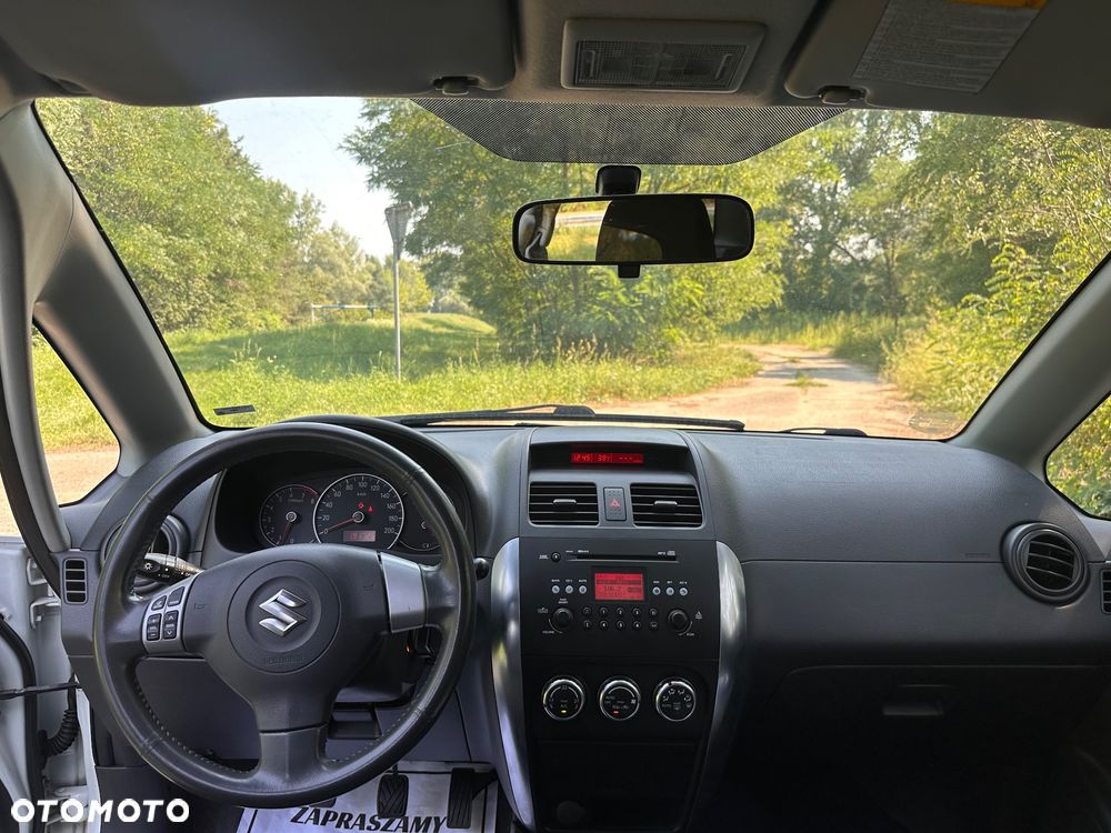 Suzuki SX4 - 11