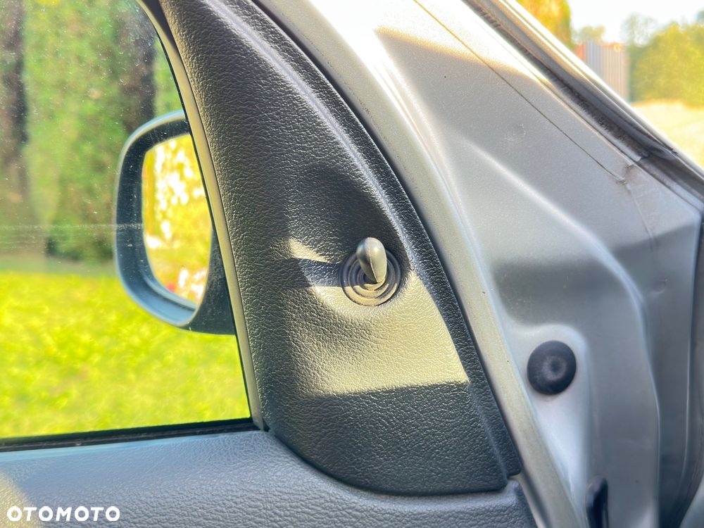 Renault Clio - 11