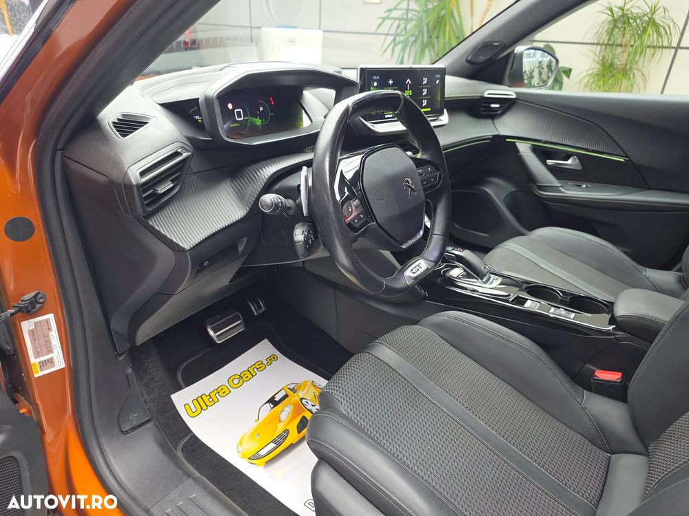 Peugeot 2008 1.5 BlueHDI EAT8 STT GT Pack - 16