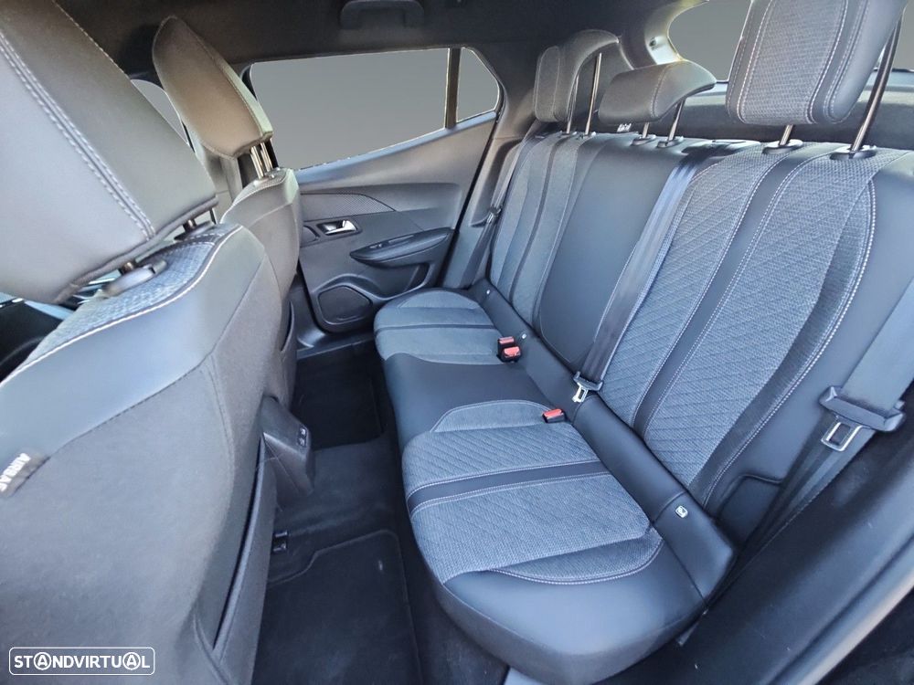 Peugeot 2008 1.2 Hybrid Allure e-DCS6 - 14