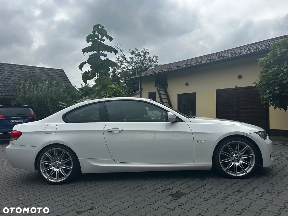BMW Seria 3 320d Coupe - 5