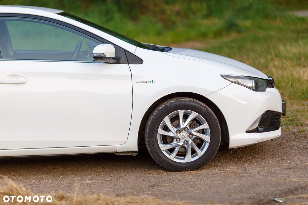 Toyota Auris Hybrid 135 Active - 12