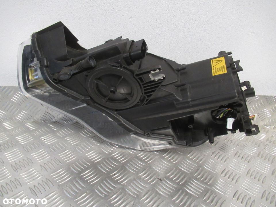 LAMPA PRZÓD PRZEDNIA PRAWA AUDI A1 XENON 2010-2014 rok - 11