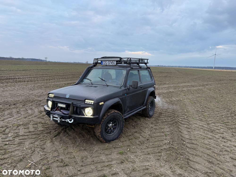 Lada Niva 1.7i - 9