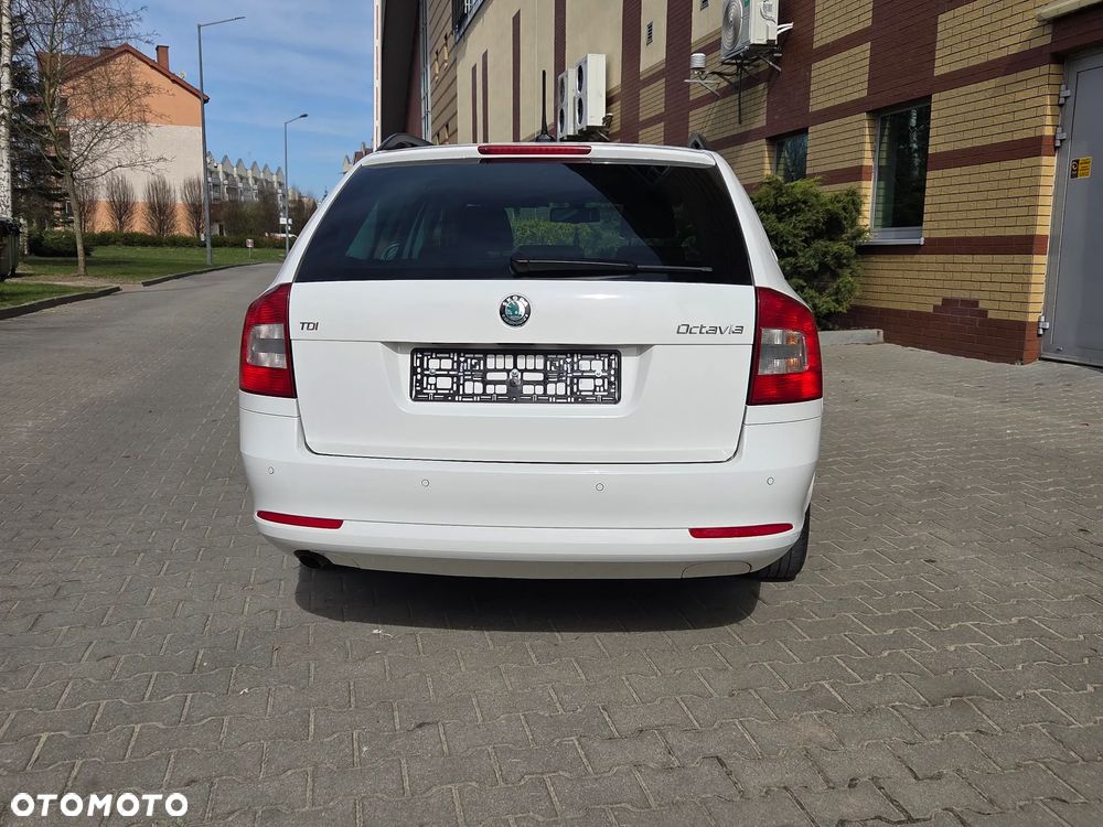 Skoda Octavia 2.0 TDI DPF Sport Edition - 10