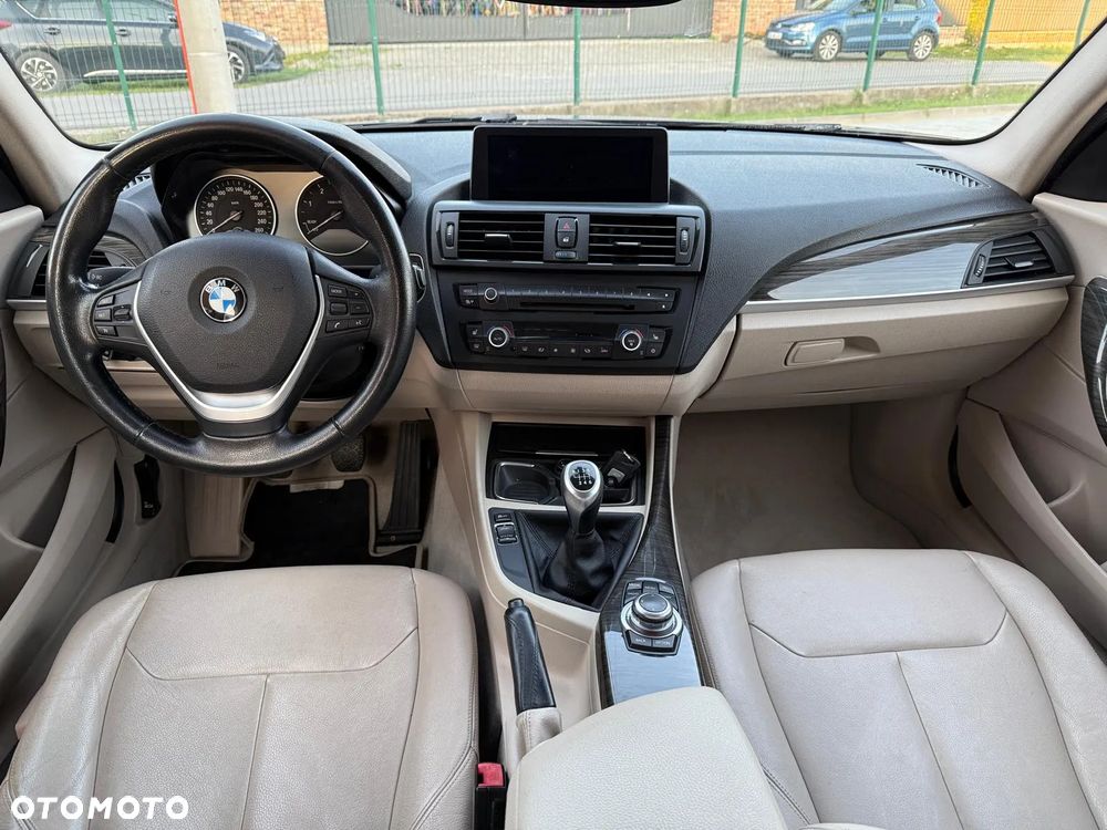 BMW Seria 1 120d - 11