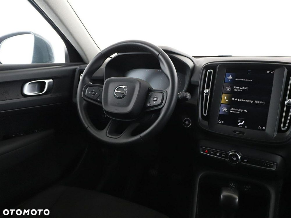 Volvo XC 40 T2 Momentum Core - 17