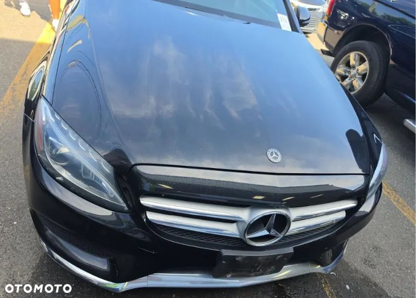 Mercedes-Benz Klasa C 300 7G-TRONIC AMG Line - 3