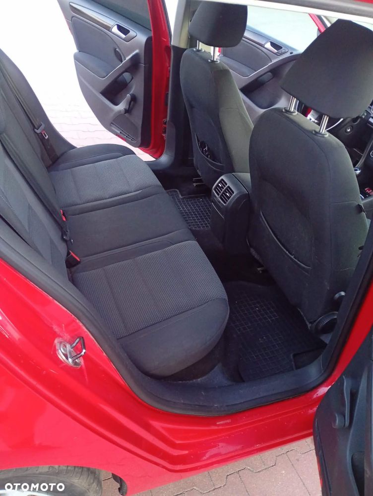 Volkswagen Golf 1.6 Comfortline - 15